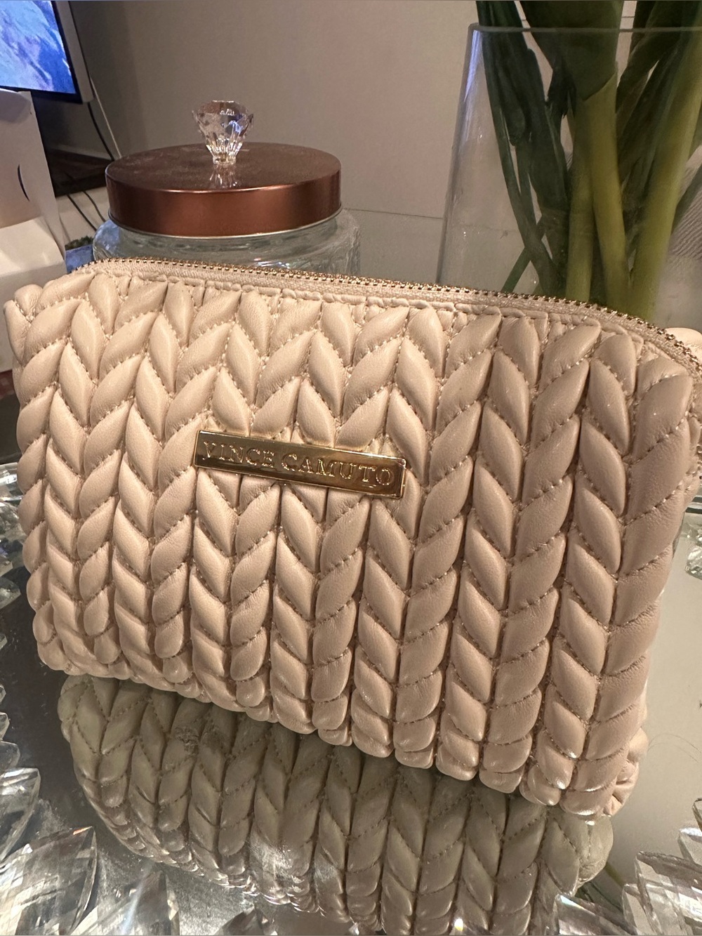 Vince Camuto Cream Quilted Woven Cosmetic Makeup Bag Gold Zip Luxe Travel Pouch
